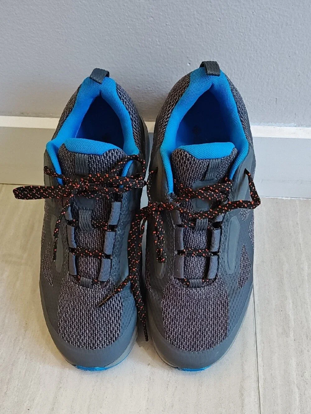 Columbia Men's Vitesse Outdry Hiking Sneaker Size 7